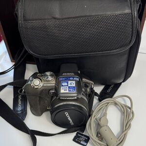 Olympus Digital Camera in Black with Neck Strap and USB Cable Bag